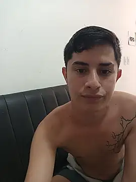 Snapshot of wickedboy_twin1 chatting on June 29, 1:55 pm wickedboy twin1 online show from June 29, 1:55 pm