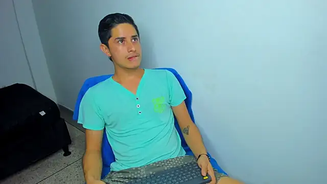 wickedboy twin1 online show from May 28, 9:32 pm