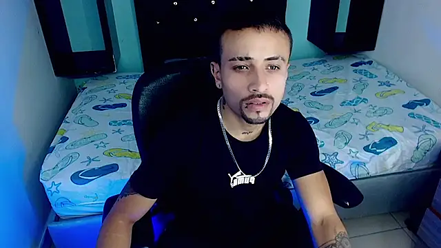  anthony32 online show from May 29, 1:39 pm