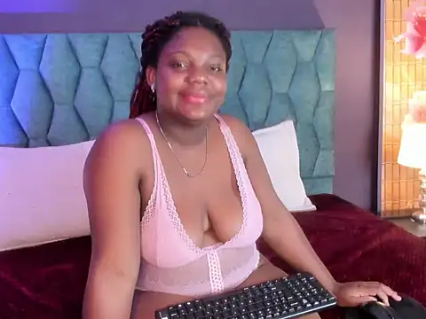 RoxaneMiranda online show from May 28, 8:48 pm