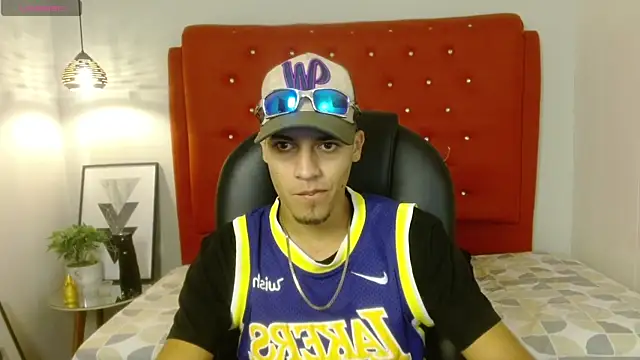 Snapshot of Mark_Jackson69 chatting on July 9, 11:42 am Mark Jackson69 online show from July 9, 11:42 am