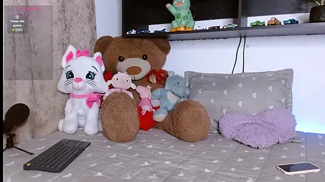 Laila bunny online show from July 10, 5:18 am