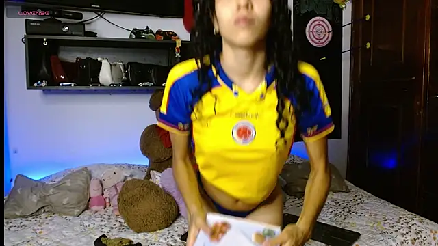 Laila bunny online show from July 1, 9:59 pm