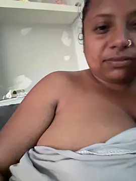 LittleMissGrippy online show from June 7, 3:28 pm