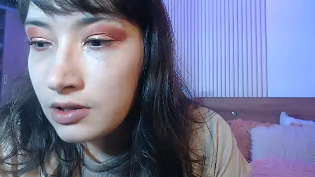 ValentinaGreyy online show from June 12, 10:18 pm