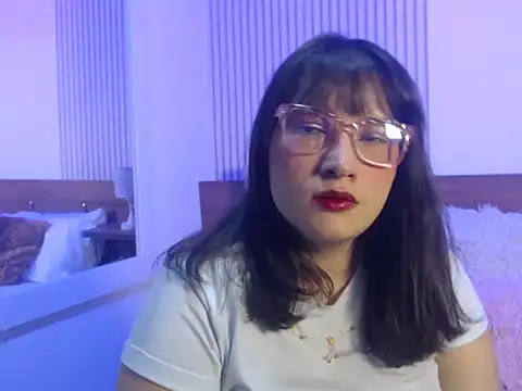 ValentinaGreyy online show from June 3, 9:30 pm