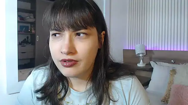 ValentinaGreyy online show from June 15, 10:31 pm