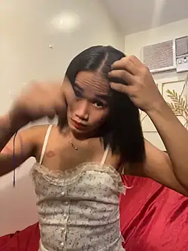 Snapshot of bigcock_janine chatting on June 21, 1:33 am bigcock janine online show from June 21, 1:33 am