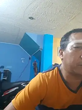 luizam1976 online show from June 26, 11:43 pm