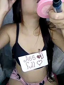 Snapshot of Girl_Nasty_Dirtyy chatting on May 30, 3:35 am Girl Nasty Dirtyy online show from May 30, 3:35 am