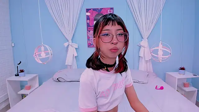 Venus Rouge online show from July 8, 3:19 am