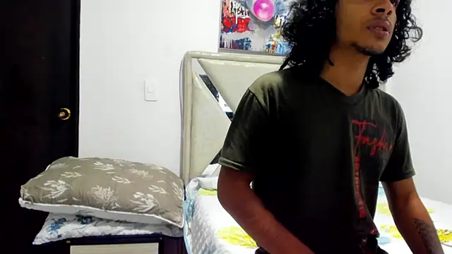 Lucas cruz1 online show from June 17, 3:50 am