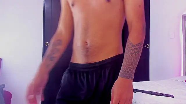 Lucas cruz1 online show from June 25, 5:12 am
