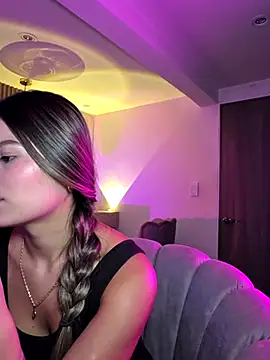 Snapshot of emilyvex chatting on July 15, 3:02 am emilyvex online show from July 15, 3:02 am