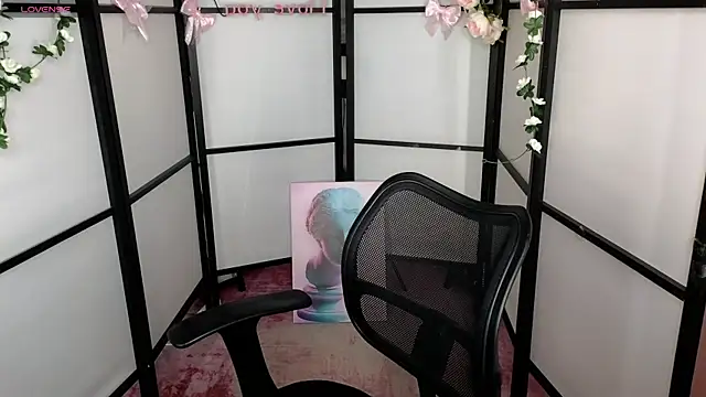 EricaWilds online show from June 16, 12:38 pm
