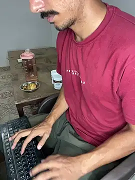 Snapshot of vipulreal chatting on July 18, 4:59 pm vipulreal online show from July 18, 4:59 pm