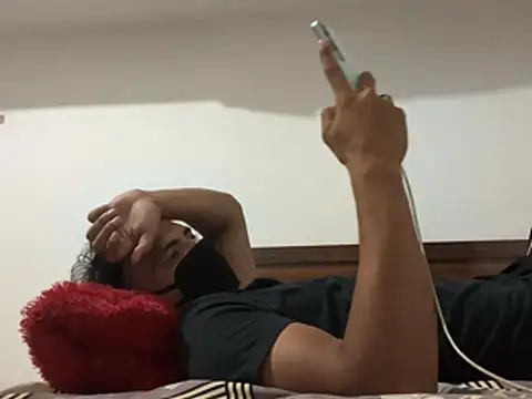 Snapshot of vipulreal chatting on June 4, 5:39 pm vipulreal online show from June 4, 5:39 pm