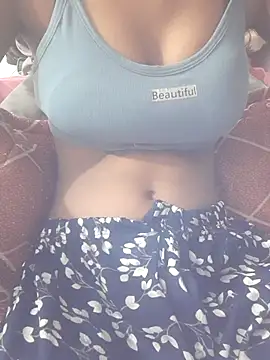 Snapshot of sexy_kajal9 chatting on July 18, 4:48 pm sexy kajal9 online show from July 18, 4:48 pm