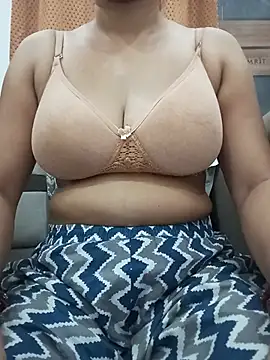 Snapshot of sexy_kajal9 chatting on July 7, 8:45 pm sexy kajal9 online show from July 7, 8:45 pm