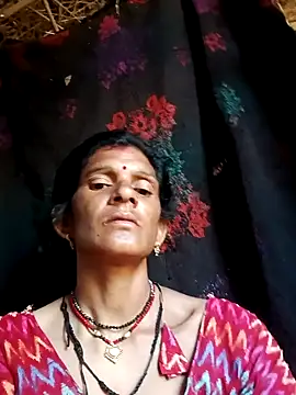Snapshot of Cut_umang74 chatting on July 4, 12:21 pm Cut umang74 online show from July 4, 12:21 pm