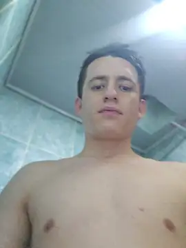 Snapshot of mateooo776 chatting on July 16, 4:09 am mateooo776 online show from July 16, 4:09 am
