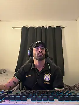Aaron hyuga online show from June 2, 2:55 am