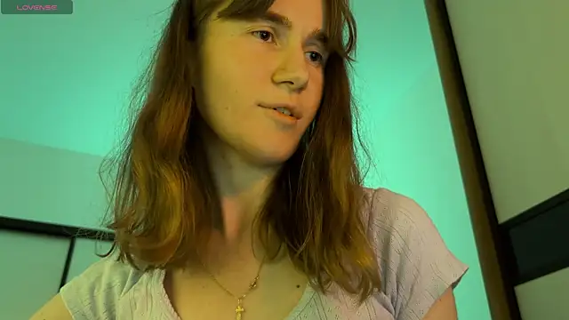 Snapshot of agniia257 chatting on June 3, 9:08 pm agniia257 online show from June 3, 9:08 pm