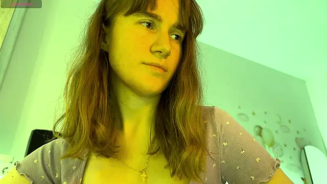 Snapshot of agniia257 chatting on June 16, 8:42 pm agniia257 online show from June 16, 8:42 pm