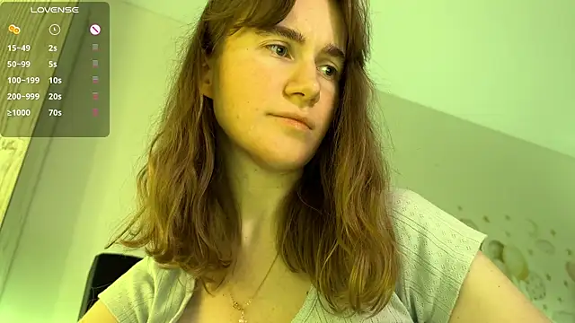 Snapshot of agniia257 chatting on July 9, 1:17 am agniia257 online show from July 9, 1:17 am