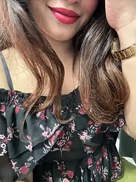 Snapshot of Yours_riya11 chatting on June 11, 12:32 am Yours riya11 online show from June 11, 12:32 am