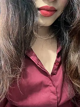 Snapshot of Yours_riya11 chatting on June 16, 6:52 pm Yours riya11 online show from June 16, 6:52 pm