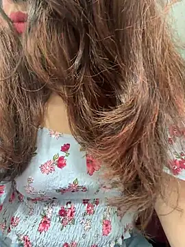 Snapshot of Yours_riya11 chatting on June 26, 8:14 pm Yours riya11 online show from June 26, 8:14 pm