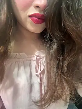 Snapshot of Yours_riya11 chatting on June 12, 7:55 pm Yours riya11 online show from June 12, 7:55 pm