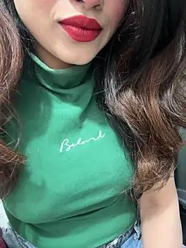 Snapshot of Yours_riya11 chatting on June 20, 4:12 pm Yours riya11 online show from June 20, 4:12 pm