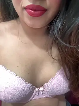 Snapshot of Yours_riya11 chatting on June 27, 7:20 pm Yours riya11 online show from June 27, 7:20 pm