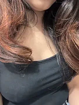 Snapshot of Yours_riya11 chatting on June 7, 4:56 pm Yours riya11 online show from June 7, 4:56 pm