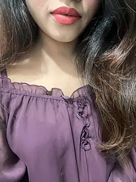 Snapshot of Yours_riya11 chatting on July 10, 7:36 pm Yours riya11 online show from July 10, 7:36 pm