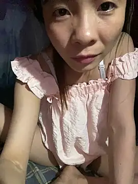 Snapshot of bi_kute9x chatting on June 14, 5:58 pm bi kute9x online show from June 14, 5:58 pm