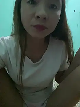 Snapshot of bi_kute9x chatting on May 30, 3:06 pm bi kute9x online show from May 30, 3:06 pm