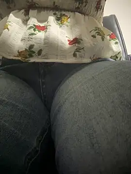qingqing202666 online show from June 5, 7:36 am