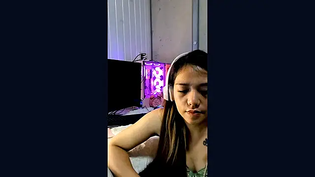 CassaundraWhitehead online show from June 4, 10:14 pm