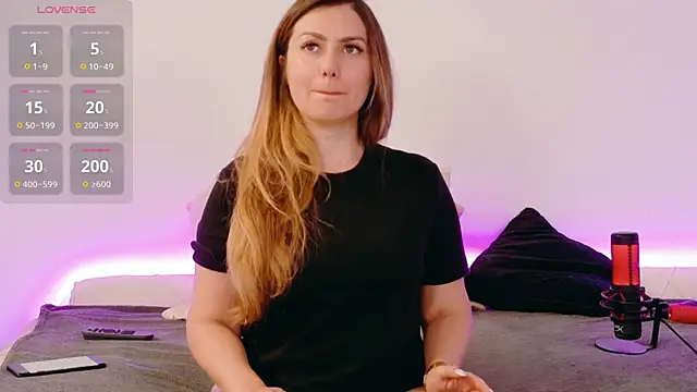 LindaWhite  online show from June 2, 4:29 pm