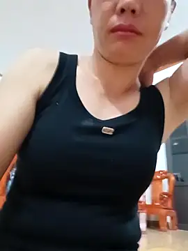 -Maya-a online show from May 31, 8:53 pm