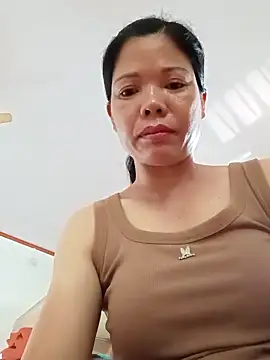 -Maya-a online show from May 30, 2:40 am