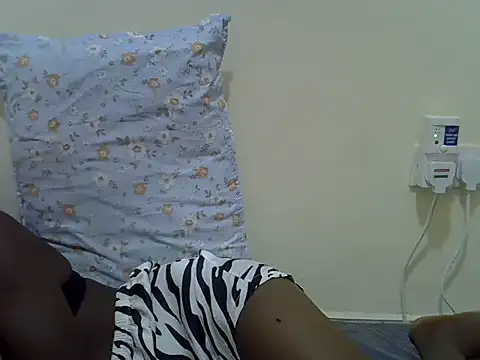 Snapshot of sweet_rihana chatting on May 31, 9:37 am sweet rihana online show from May 31, 9:37 am