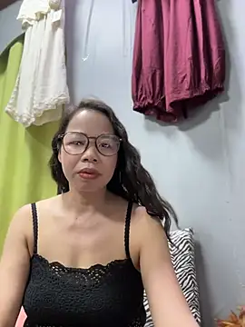 Snapshot of honghong_mother chatting on June 21, 1:00 am honghong mother online show from June 21, 1:00 am