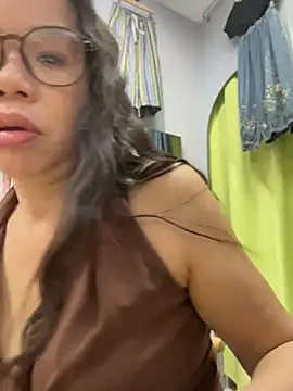 Snapshot of honghong_mother chatting on July 6, 12:12 pm honghong mother online show from July 6, 12:12 pm