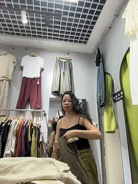 Snapshot of honghong_mother chatting on July 20, 10:50 am honghong mother online show from July 20, 10:50 am