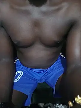 Snapshot of Bigblackman25 chatting on June 10, 2:46 am Bigblackman25 online show from June 10, 2:46 am