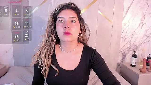 Snapshot of ChloeBelle_ chatting on June 30, 12:38 pm ChloeBelle online show from June 30, 12:38 pm